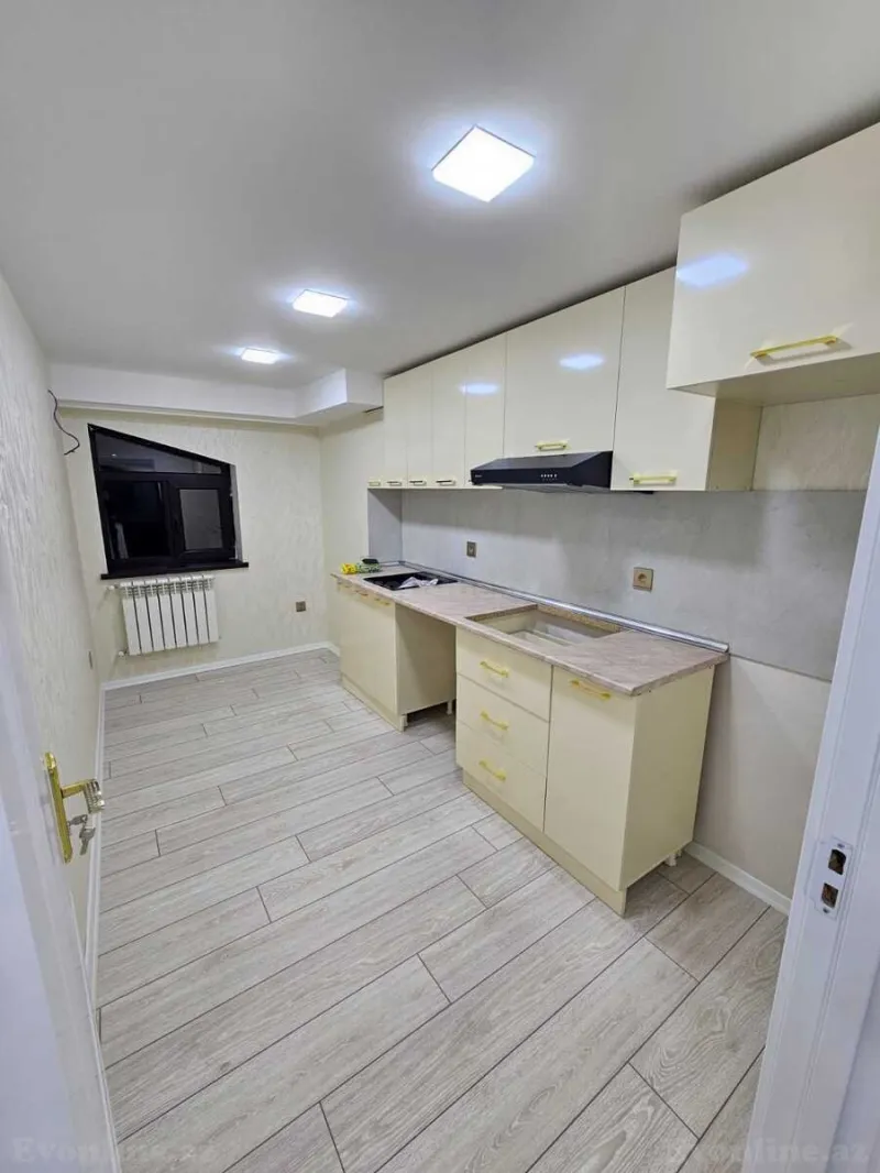 Kirayə verilir 3 otaqlı Mənzil Yeni tikili 135 m² Xırdalan