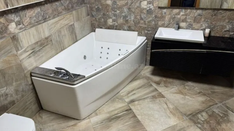 Satılır 4 otaqlı Mənzil Yeni tikili 220 m² Sahil m. - şəkil 4