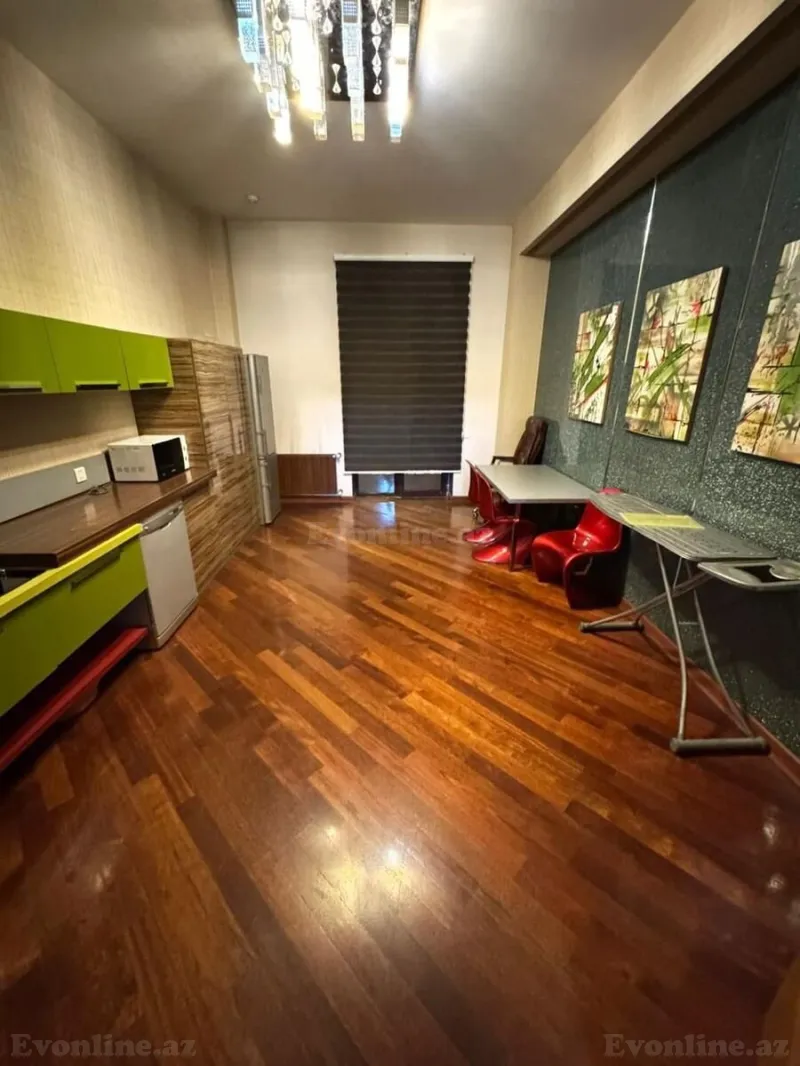 Satılır 4 otaqlı Mənzil Yeni tikili 220 m² Sahil m. - şəkil 9