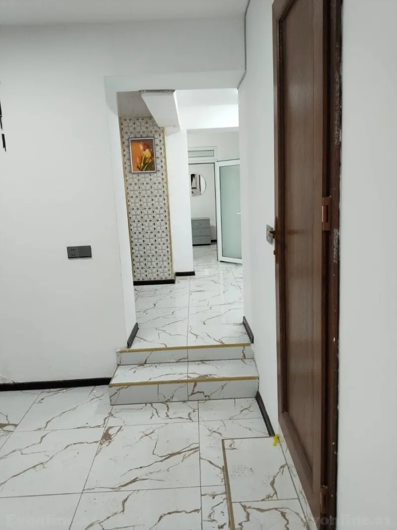 Kirayə verilir 3 otaqlı Mənzil Köhnə tikili 110 m² 2-ci mikrorayon