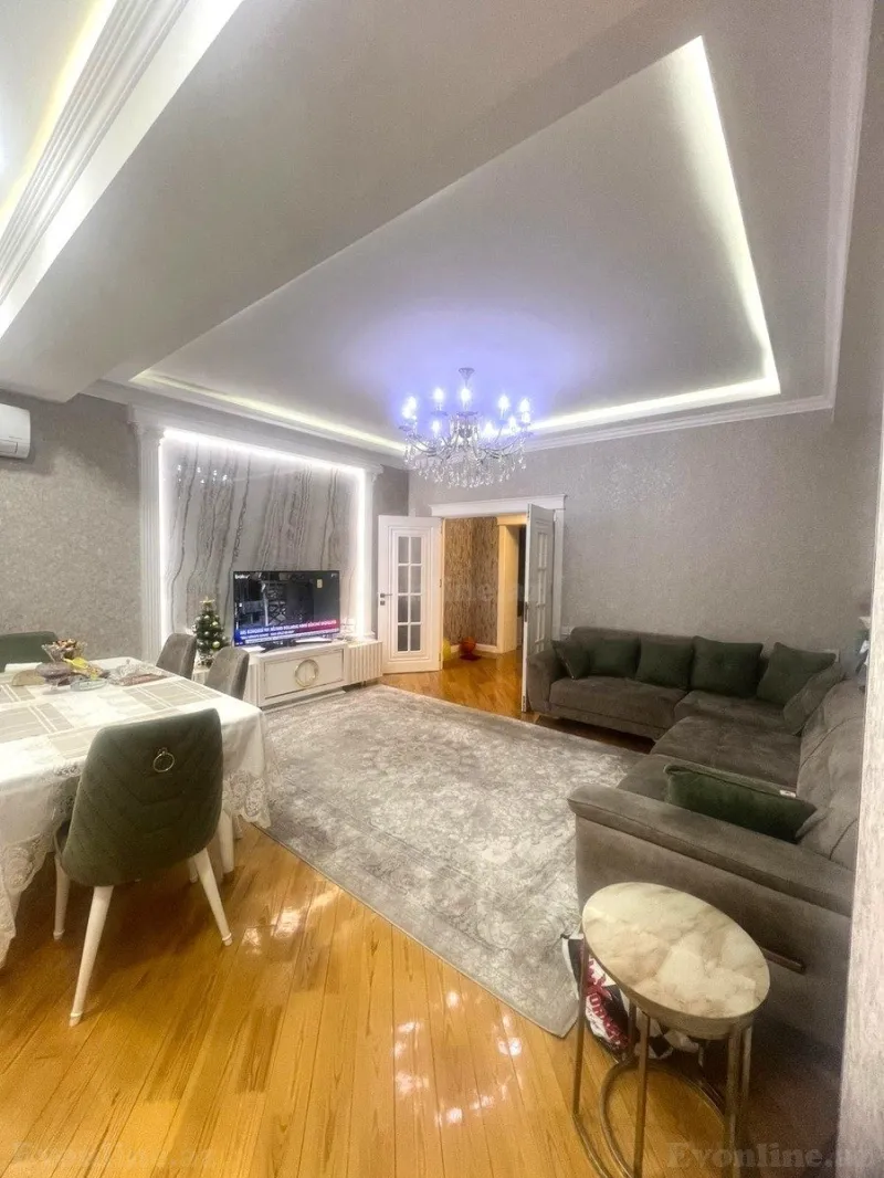 Kirayə verilir 3 otaqlı Mənzil Yeni tikili 115 m² Memar Əcəmi m.
