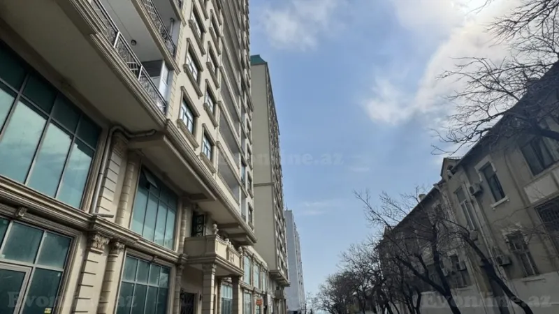 Satılır 4 otaqlı Mənzil Yeni tikili 178 m² Bayıl - şəkil 3