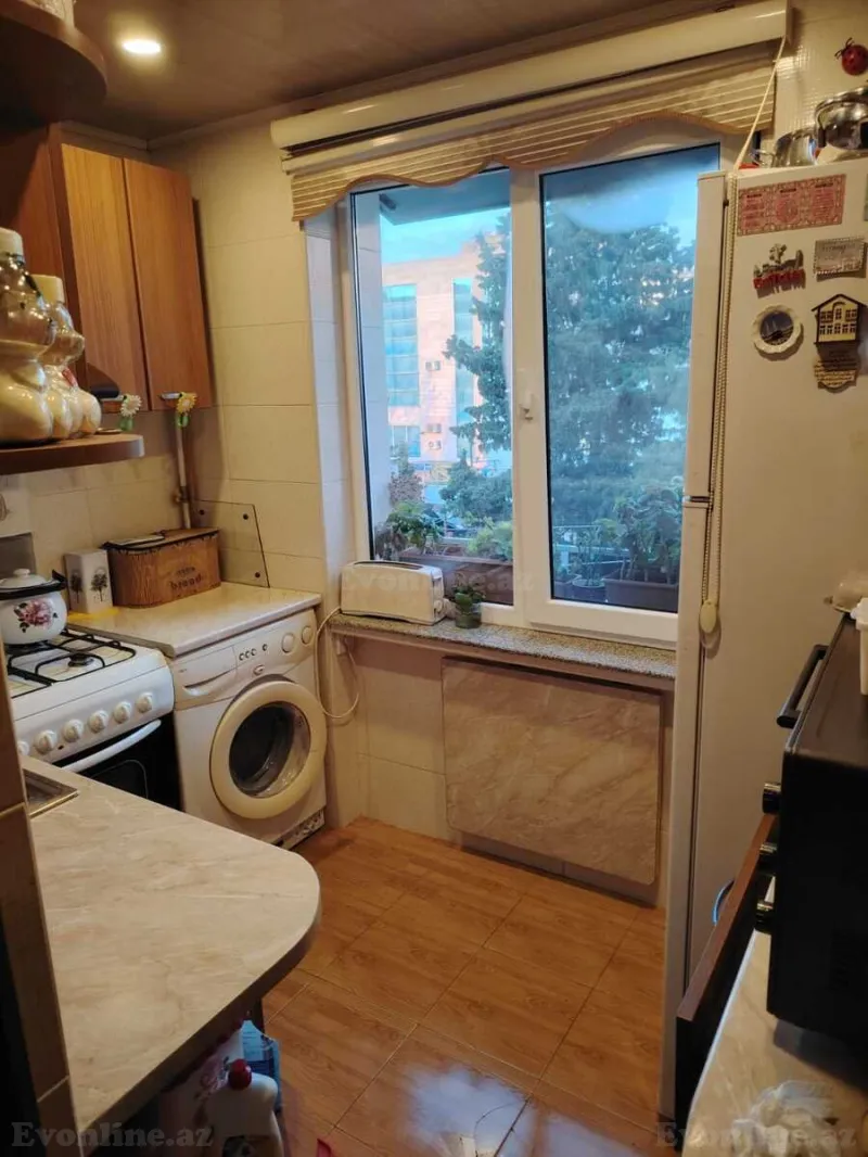 Satılır 3 otaqlı Mənzil Köhnə tikili 65 m² Yasamal - şəkil 9