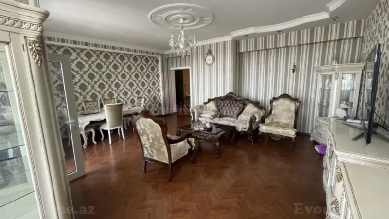 Satılır 3 otaqlı Mənzil Yeni tikili 135 m² 9-cu mikrorayon