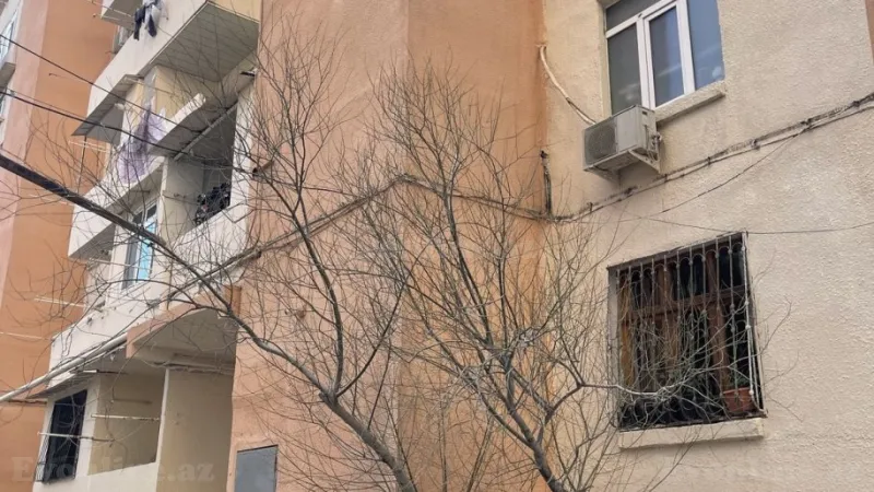 Satılır 2 otaqlı Mənzil Köhnə tikili 85 m² Suraxanı r.