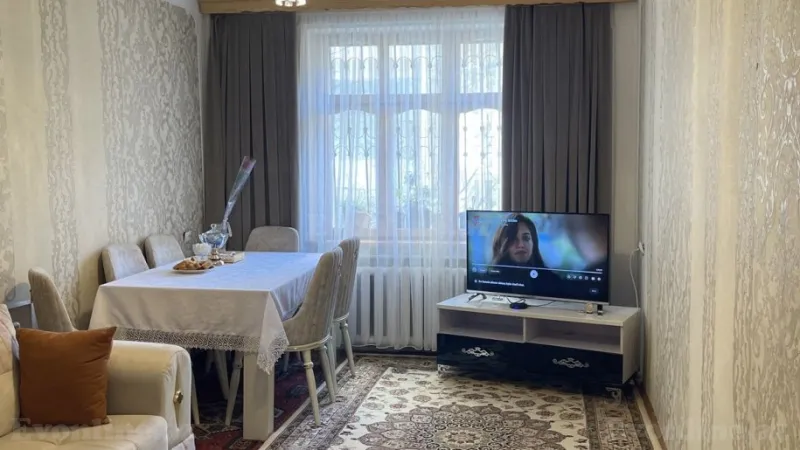 Satılır 2 otaqlı Mənzil Köhnə tikili 85 m² Suraxanı r. - şəkil 2