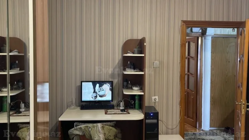 Satılır 2 otaqlı Mənzil Köhnə tikili 85 m² Suraxanı r. - şəkil 5