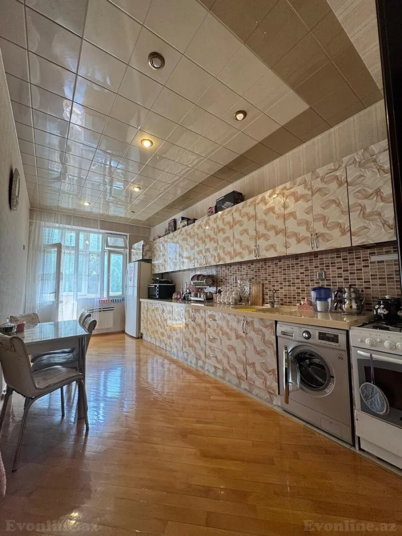 Satılır 3 otaqlı Mənzil Yeni tikili 130 m² 9-cu mikrorayon - şəkil 9