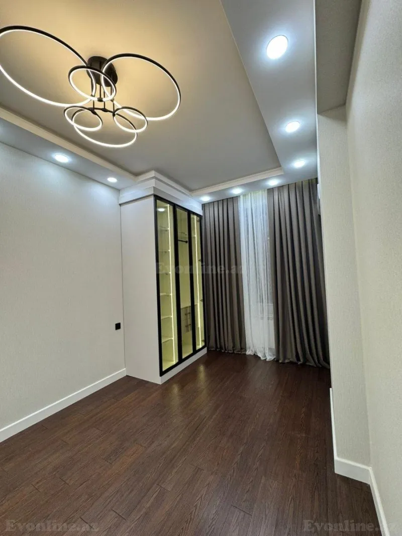 Satılır 3 otaqlı Mənzil Yeni tikili 108 m² 28 May m. - şəkil 3