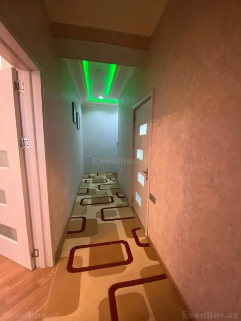 Satılır 2 otaqlı Mənzil Köhnə tikili 50 m² 4-cü mikrorayon - şəkil 5