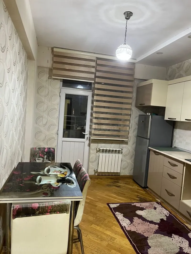 Kirayə verilir 3 otaqlı Mənzil Yeni tikili 130 m² Qara Qarayev m. - şəkil 9