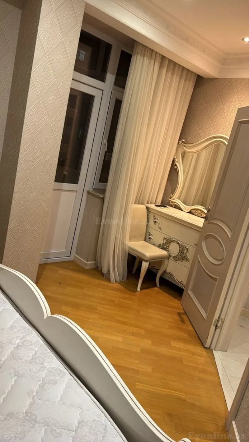 Kirayə verilir 3 otaqlı Mənzil Yeni tikili 95 m² Nizami r. - şəkil 9