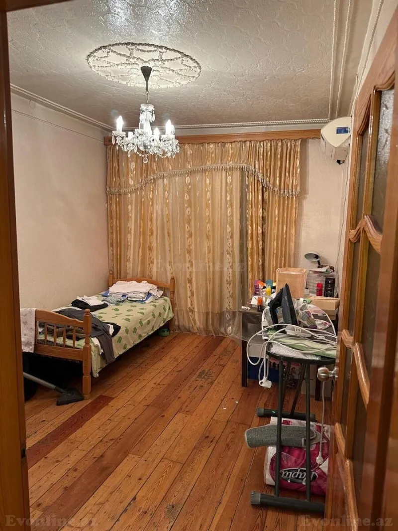 Satılır 4 otaqlı Mənzil Köhnə tikili 110 m² Xalqlar Dostluğu m. - şəkil 4