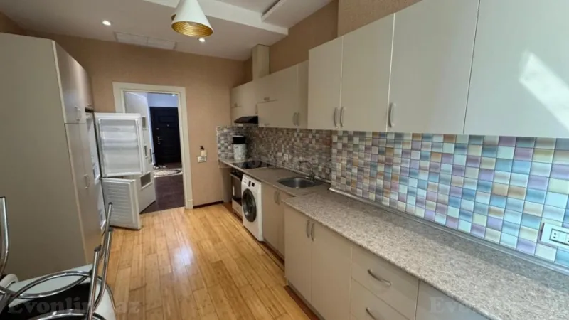 Kirayə verilir Ofis 85 m² Elmlər Akademiyası m. - şəkil 10