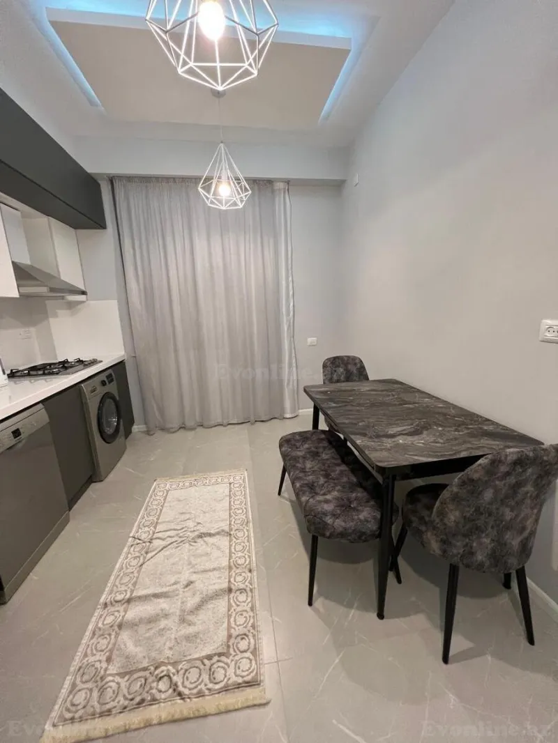 Kirayə verilir 3 otaqlı Mənzil Yeni tikili 135 m² İnşaatçılar m. - şəkil 19