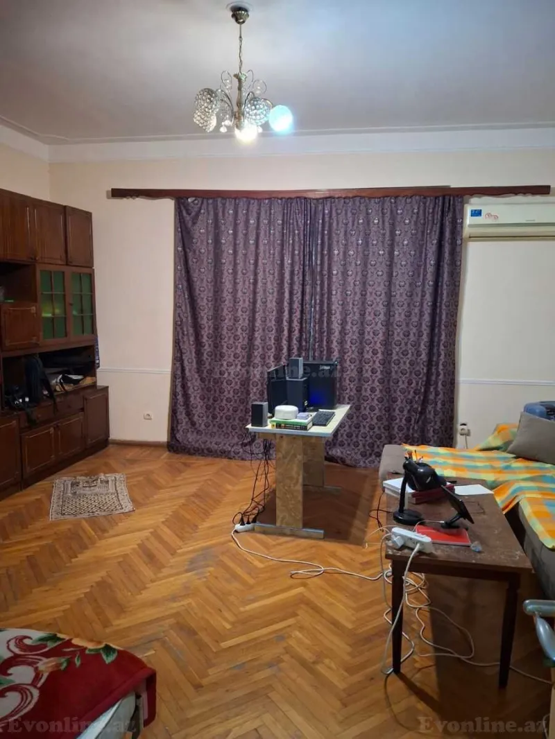 Satılır 2 otaqlı Mənzil Köhnə tikili 72 m² Nəsimi r. - şəkil 4