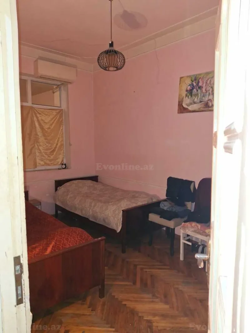 Satılır 2 otaqlı Mənzil Köhnə tikili 72 m² Nəsimi r. - şəkil 9