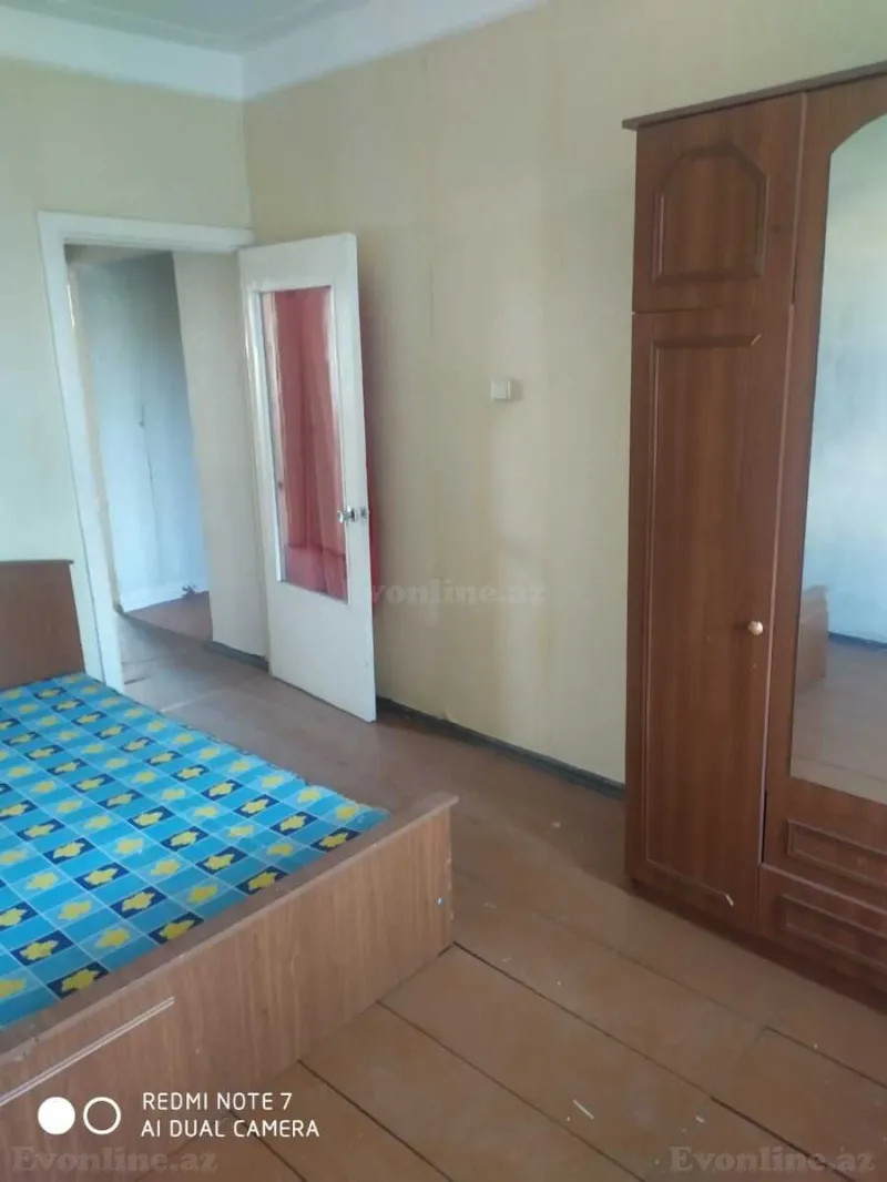 Satılır 3 otaqlı Mənzil Köhnə tikili 75 m² Xalqlar Dostluğu m.