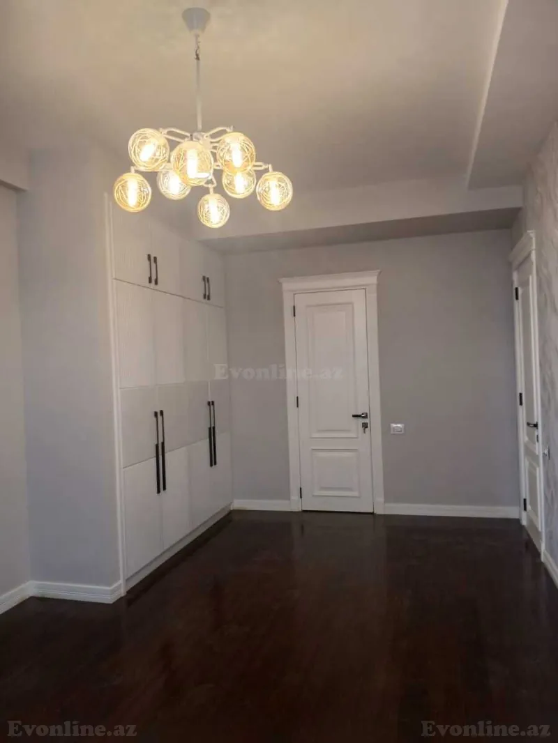 Satılır 4 otaqlı Mənzil Yeni tikili 215 m² 6-cı mikrorayon - şəkil 4