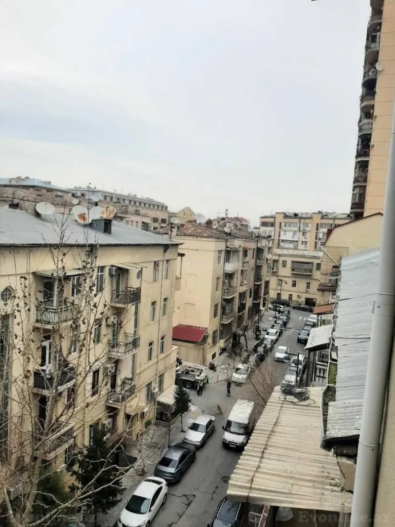 Satılır 2 otaqlı Mənzil Köhnə tikili 55 m² İçərişəhər m. - şəkil 5