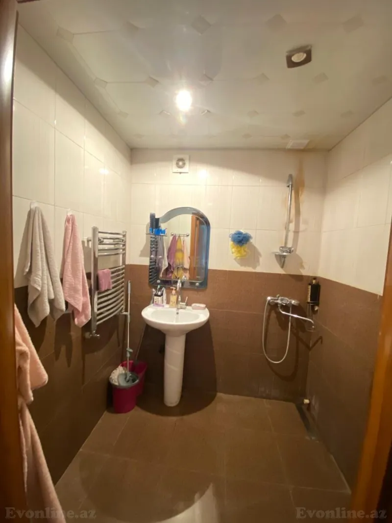 Satılır 4 otaqlı Mənzil Köhnə tikili 80 m² Badamdar - şəkil 12