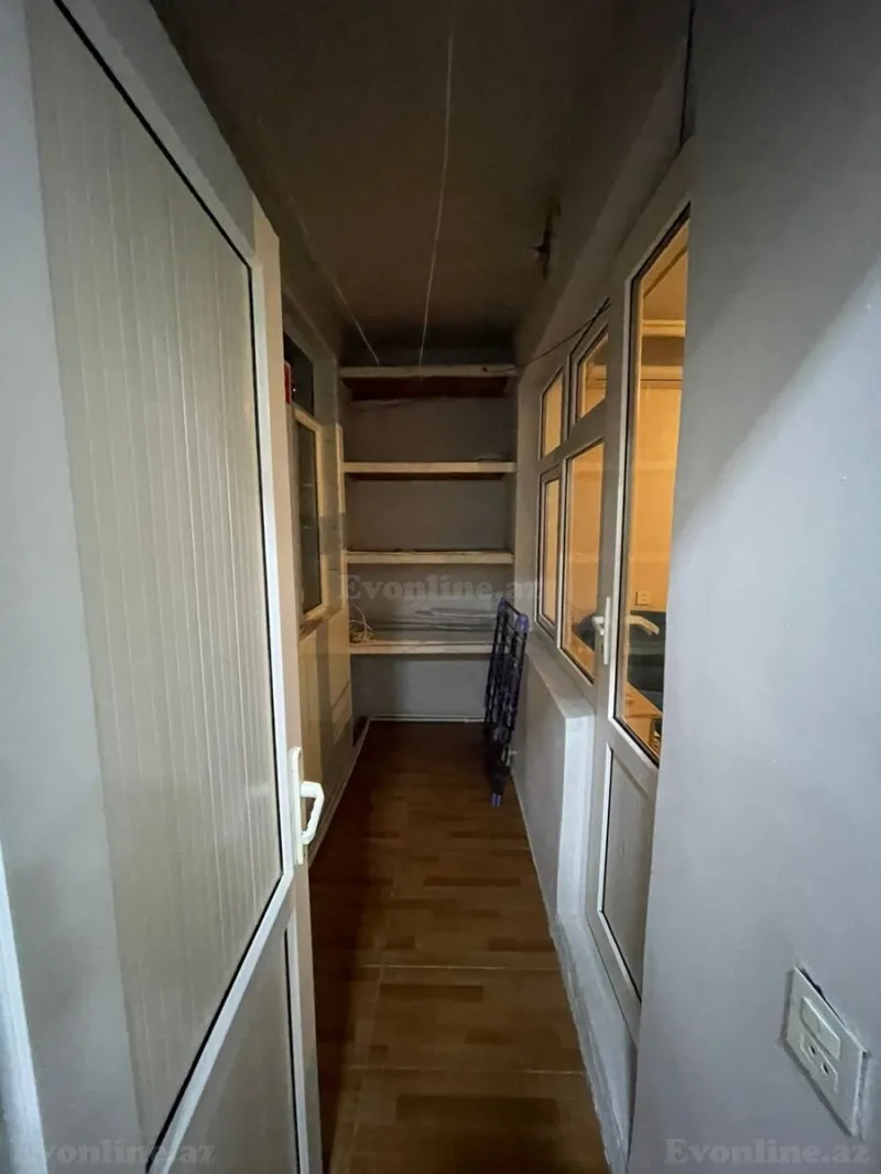 Satılır 2 otaqlı Mənzil Köhnə tikili 65 m² 8-ci mikrorayon - şəkil 9