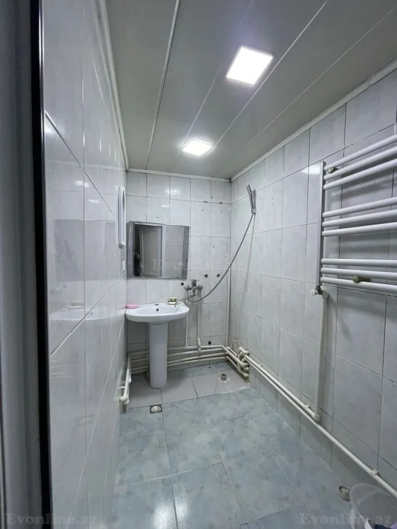 Satılır 2 otaqlı Mənzil Köhnə tikili 65 m² 8-ci mikrorayon - şəkil 12