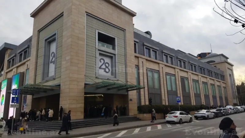 Satılır 2 otaqlı Mənzil Köhnə tikili 60 m² 28 May m. - şəkil 2