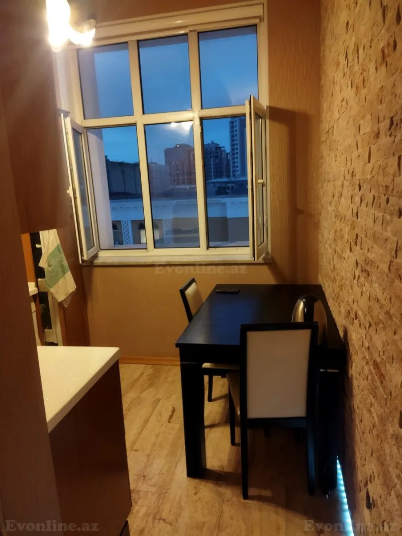 Satılır 2 otaqlı Mənzil Köhnə tikili 60 m² 28 May m. - şəkil 9