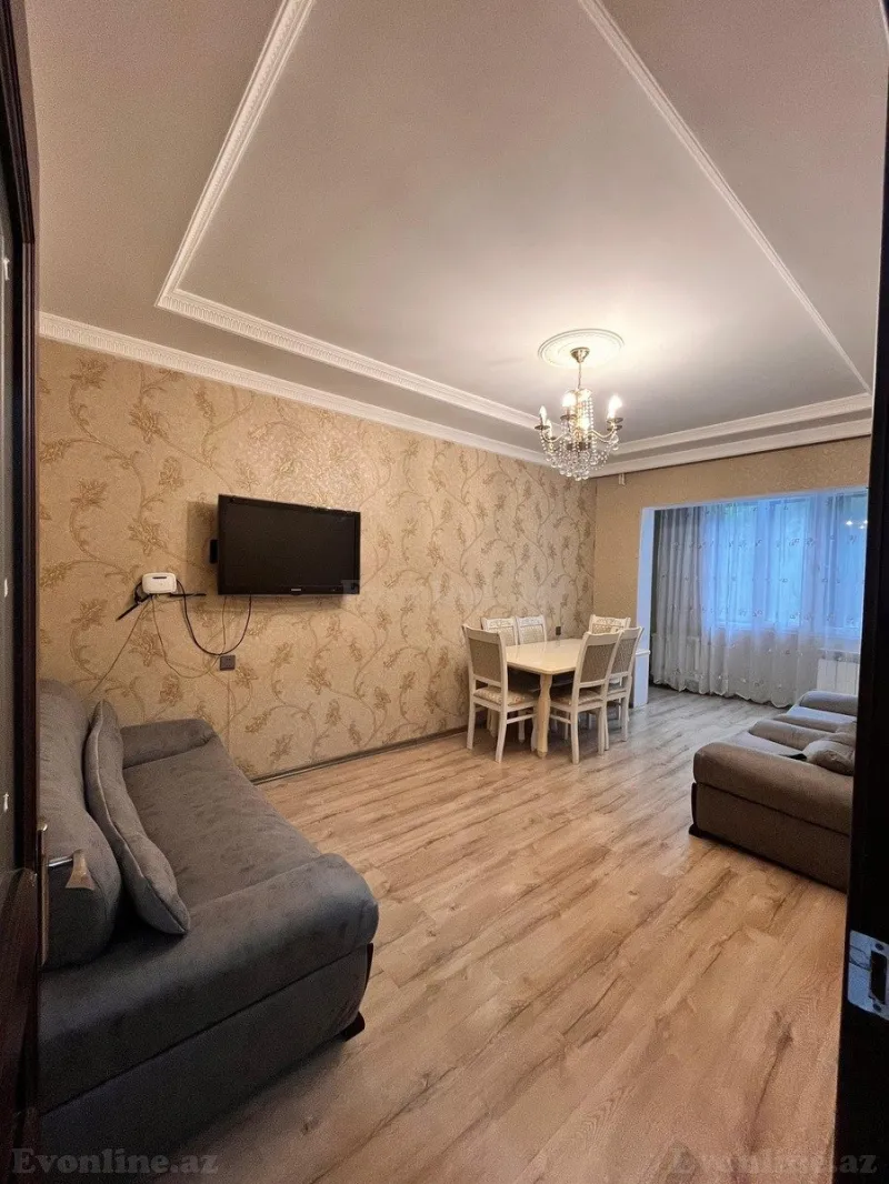 Kirayə verilir 2 otaqlı Mənzil Köhnə tikili 65 m² 8-ci mikrorayon