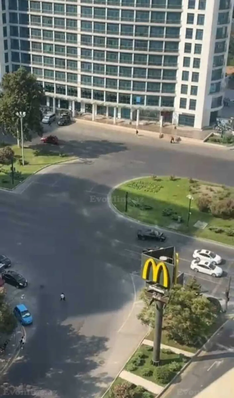 Satılır 4 otaqlı Mənzil Yeni tikili 195 m² Yasamal - şəkil 2