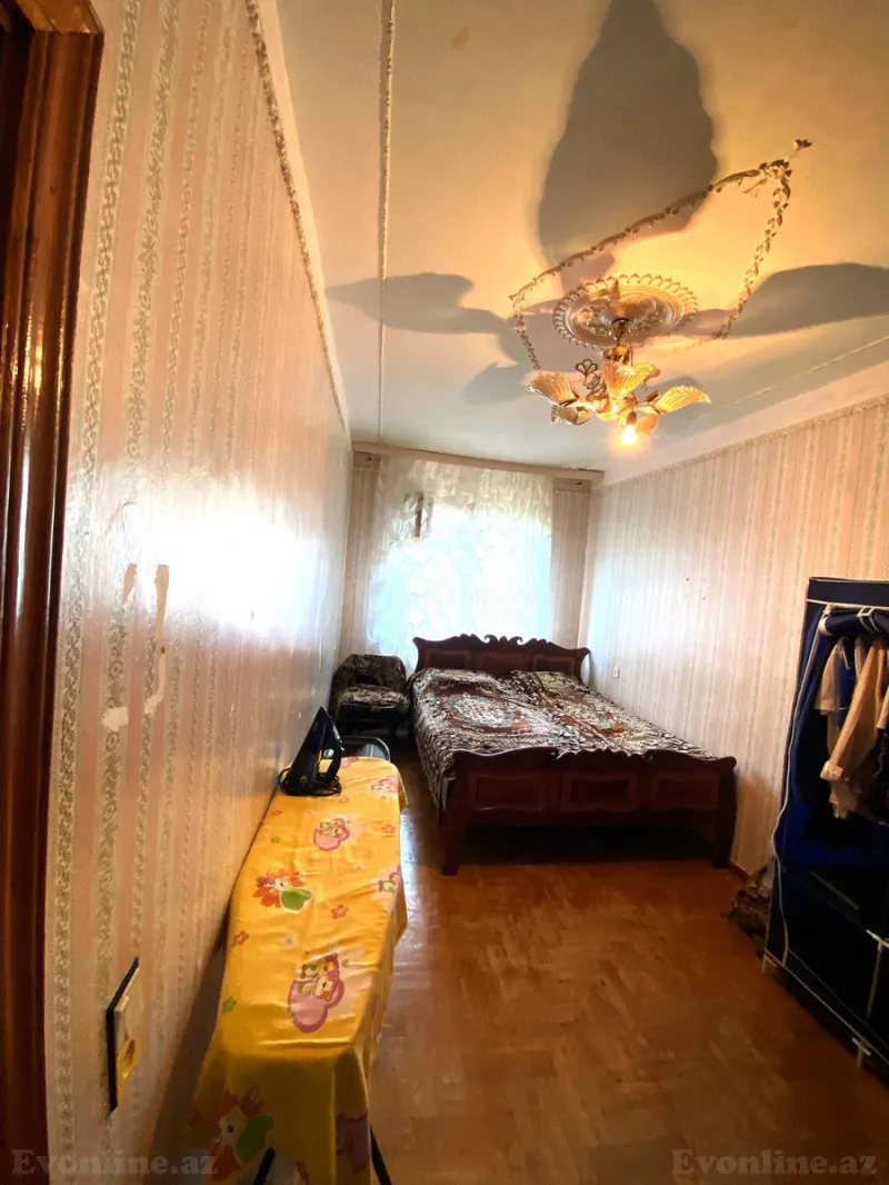 Satılır 4 otaqlı Mənzil Köhnə tikili 100 m² Səbail r. - şəkil 5