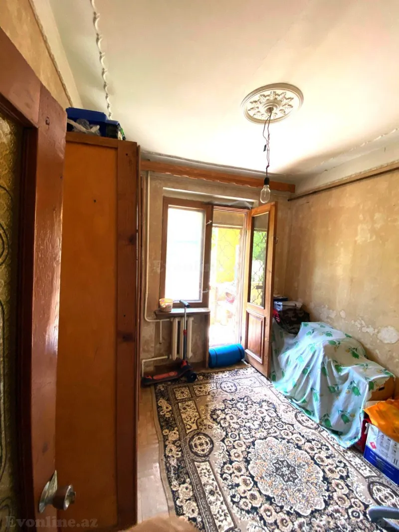 Satılır 4 otaqlı Mənzil Köhnə tikili 100 m² Səbail r. - şəkil 6