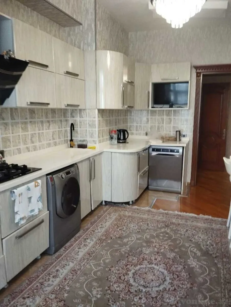 Satılır 3 otaqlı Mənzil Yeni tikili 130 m² 8 Noyabr m. - şəkil 7