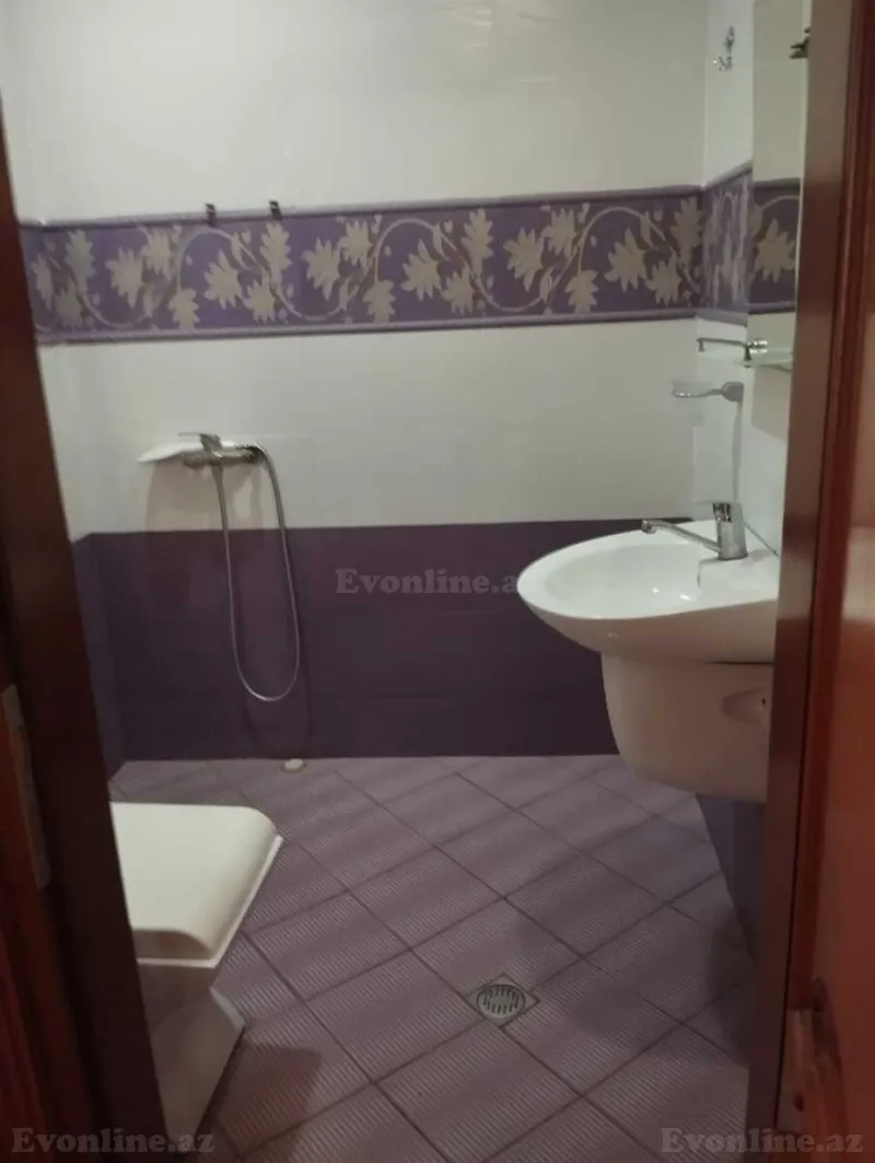 Satılır 3 otaqlı Mənzil Yeni tikili 130 m² 8 Noyabr m. - şəkil 10