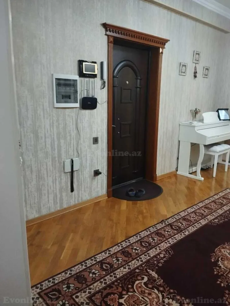Satılır 3 otaqlı Mənzil Yeni tikili 130 m² 8 Noyabr m. - şəkil 12