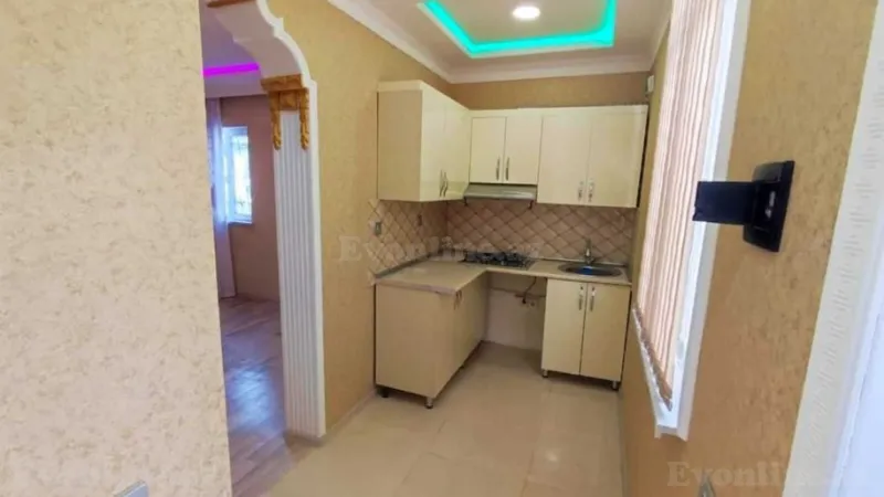 Satılır 1 otaqlı Mənzil Köhnə tikili 24 m² İnşaatçılar m. - şəkil 3