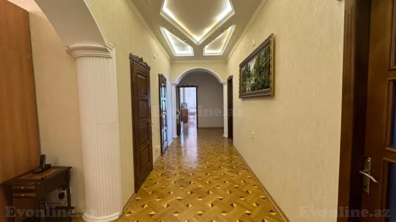 Satılır 3 otaqlı Mənzil Yeni tikili 140 m² İnşaatçılar m. - şəkil 3