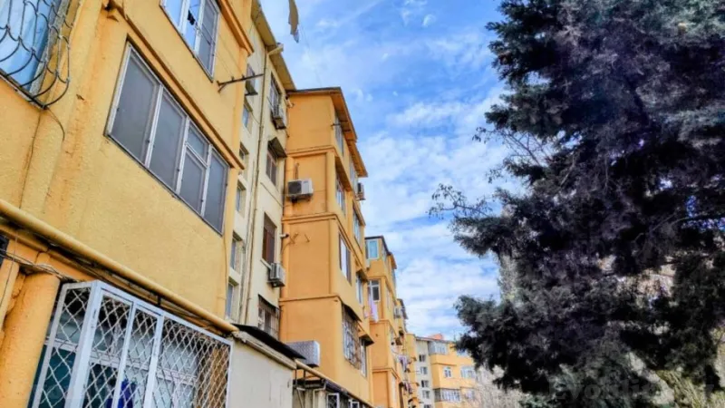 Satılır 2 otaqlı Mənzil Köhnə tikili 50 m² Qara Qarayev m.