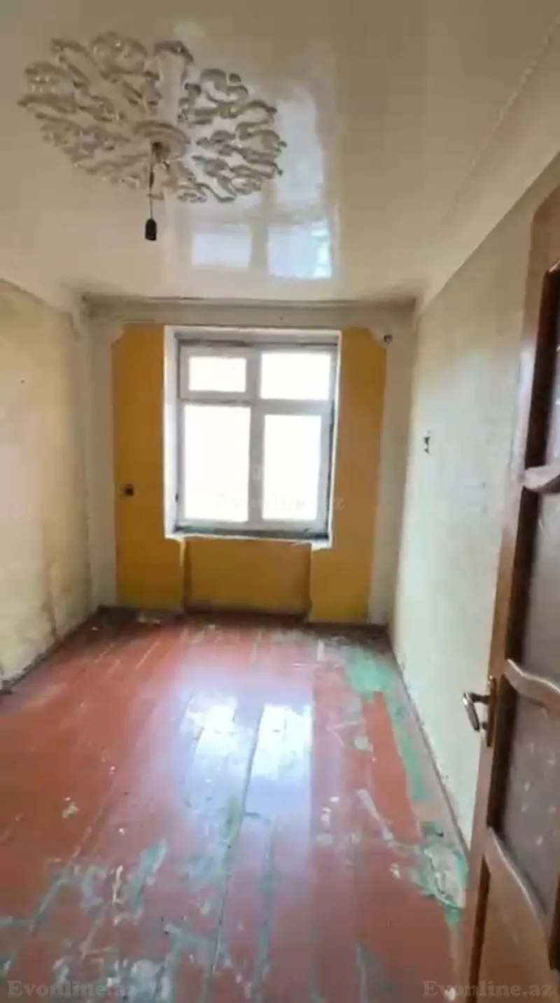 Satılır 3 otaqlı Mənzil Köhnə tikili 65 m² Xalqlar Dostluğu m. - şəkil 2