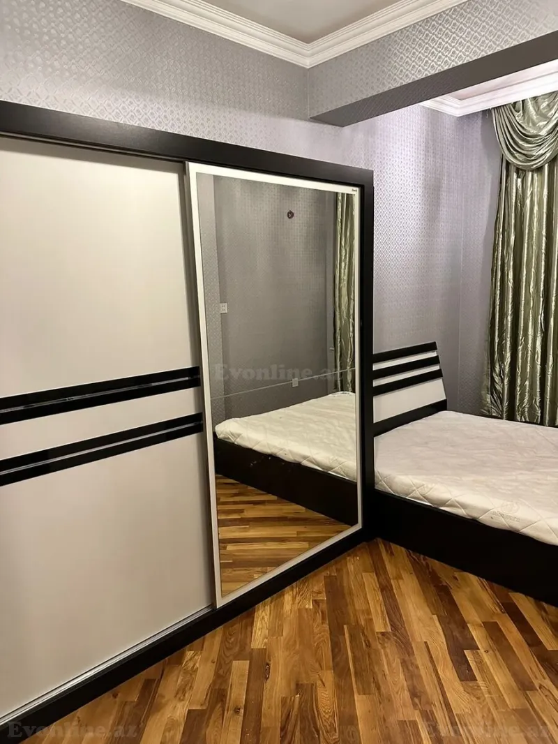 Kirayə verilir 3 otaqlı Mənzil Yeni tikili 100 m² 28 May m.