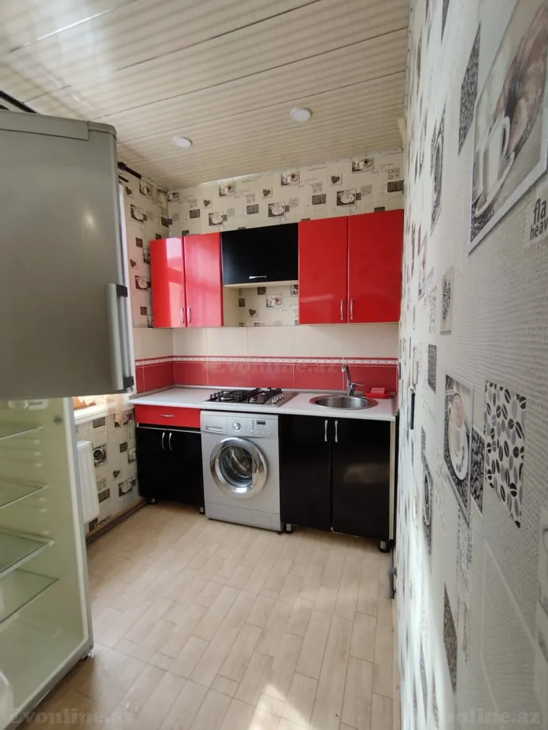 Kirayə verilir 1 otaqlı Mənzil Köhnə tikili 50 m² 4-cü mikrorayon