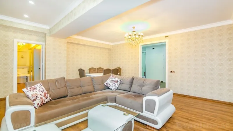 Kirayə verilir 3 otaqlı Mənzil Yeni tikili 105 m² 28 May m. - şəkil 2