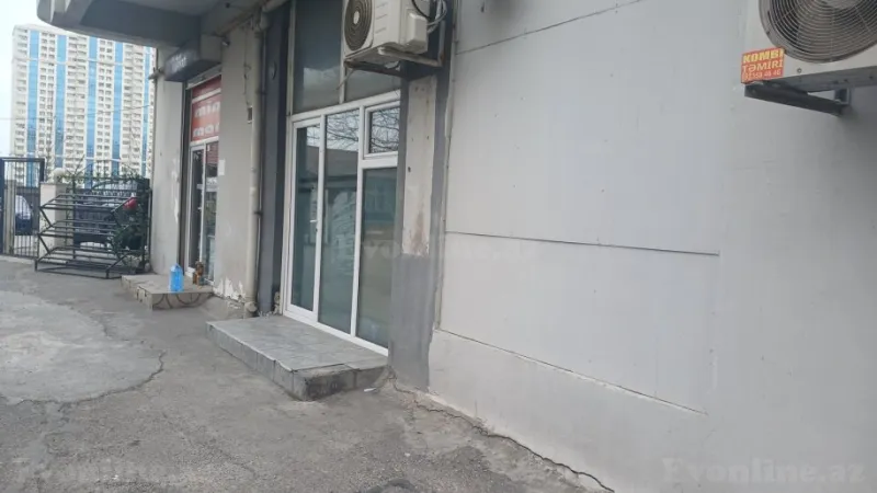 Kirayə verilir Obyekt 20 m² İnşaatçılar m.