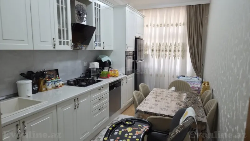 Satılır 2 otaqlı Mənzil Yeni tikili 95 m² İnşaatçılar m. - şəkil 6