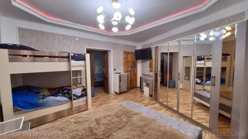 Satılır 2 otaqlı Mənzil Köhnə tikili 63 m² İçərişəhər m. - şəkil 5