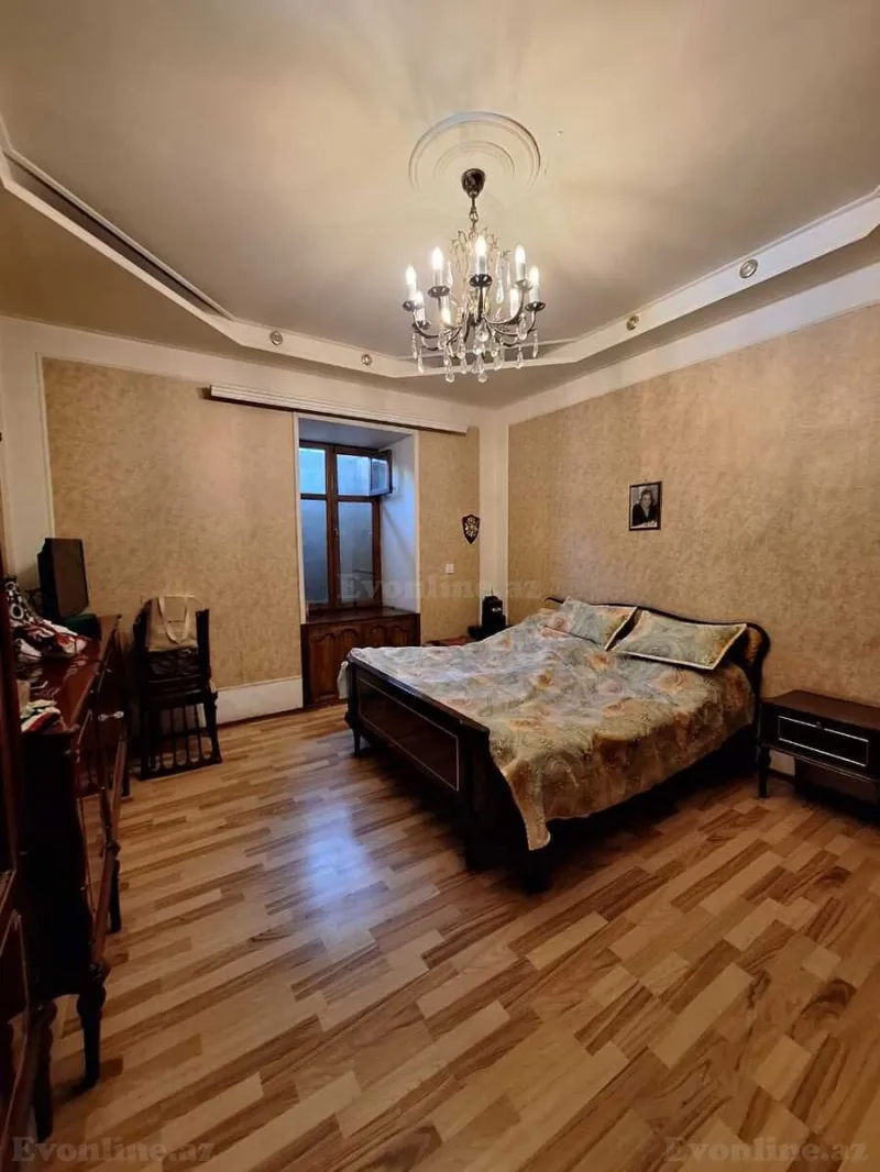 Satılır 2 otaqlı Mənzil Köhnə tikili 63 m² İçərişəhər m. - şəkil 8