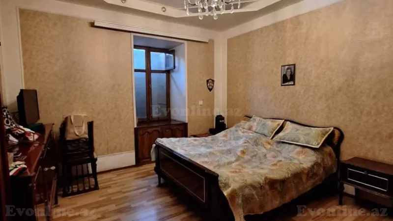 Satılır 2 otaqlı Mənzil Köhnə tikili 63 m² İçərişəhər m. - şəkil 19