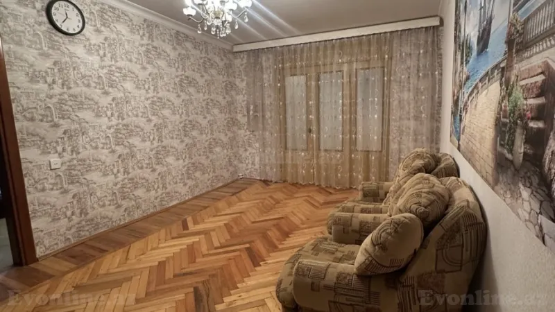 Kirayə verilir 3 otaqlı Mənzil Köhnə tikili 60 m² İnşaatçılar m.