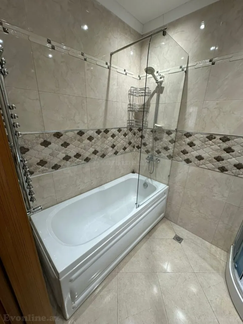 Kirayə verilir 3 otaqlı Mənzil Yeni tikili 131 m² Gənclik m. - şəkil 15